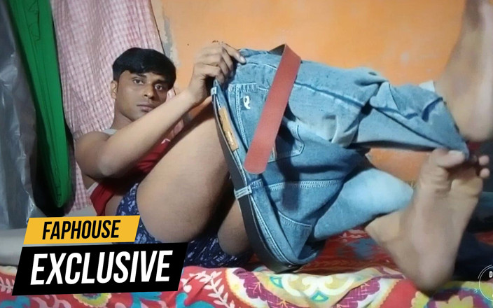 Desiboy110Ankit: गंदा अश्लील लड़का अकेला अश्लील पेशाब करता है और अपने कमरे में वीर्य का मजा देता है पेशाब वीर्य हस्तमैथुन (faphouse पर एक्सक्लूसिव)