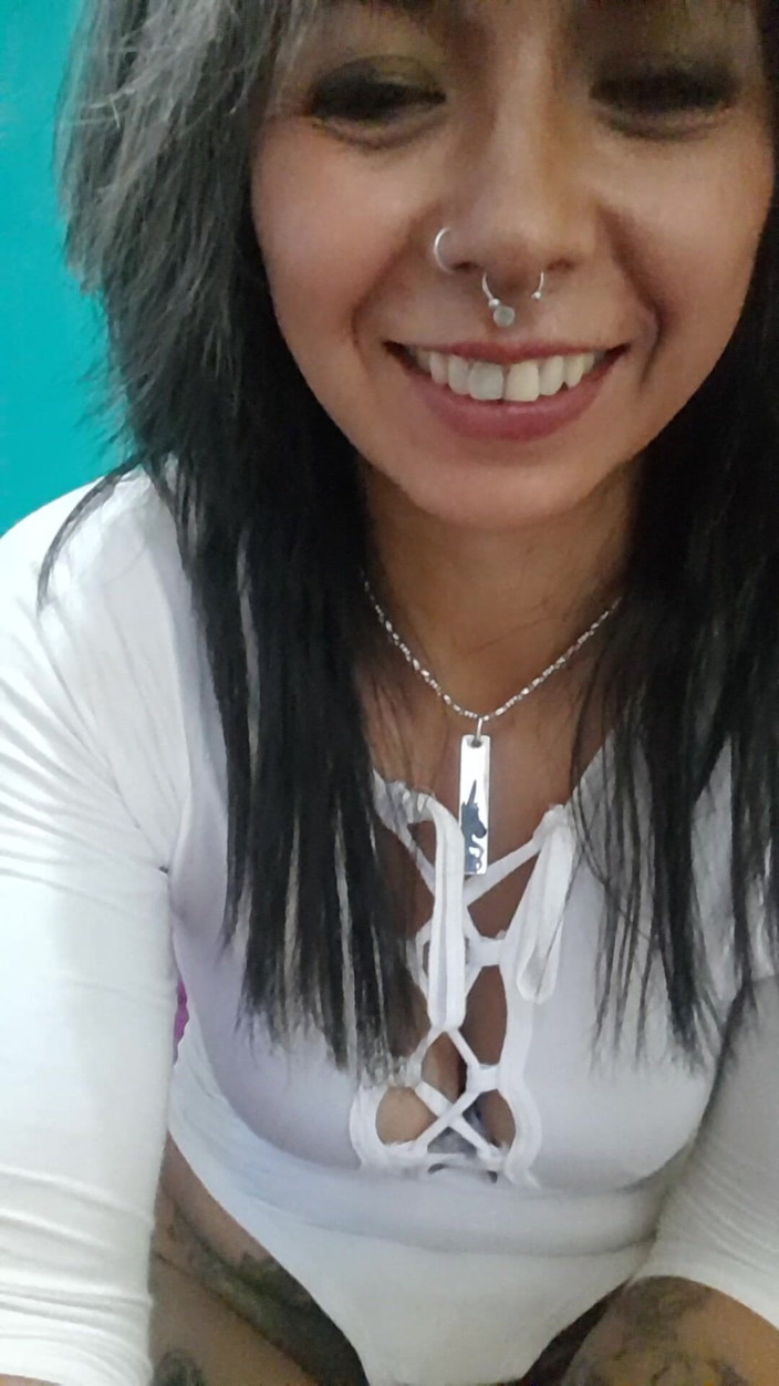 Casia Castro: Panggilan Video Pribadi