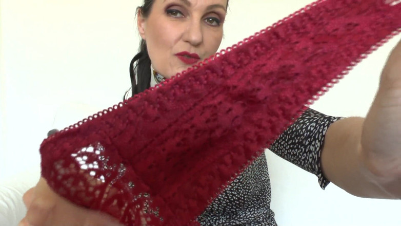 Lady Victoria Valente: Таємні фантазії збуваються! Нюхаючи сексуальні трусики і кінчаючи на них, леді Вікторія Валенте