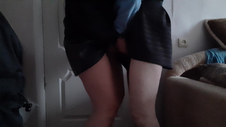Lesbian-illusion: Während mein stiefvater bei der arbeit war, habe ich meine...