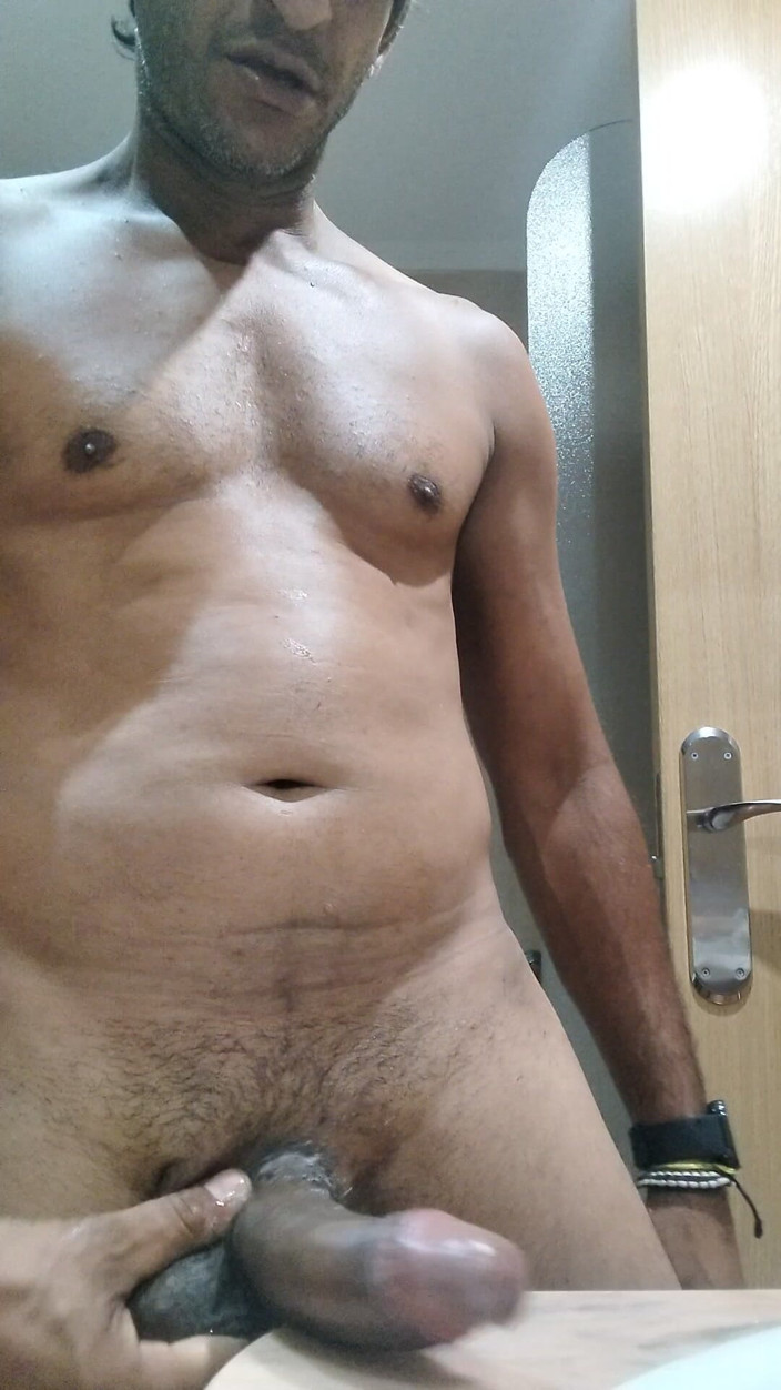 Boy top Amador: Sebelum Mandi Dengan Banyak Ketegangan