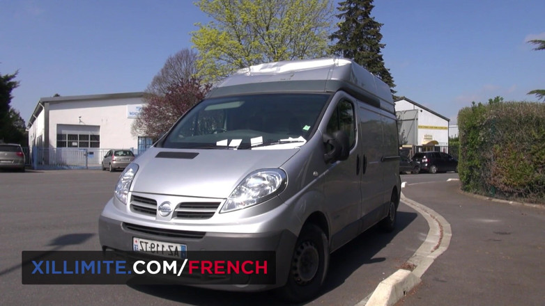 French girls at work: Rothaarige politã¤ntin wird im lkw gefickt
