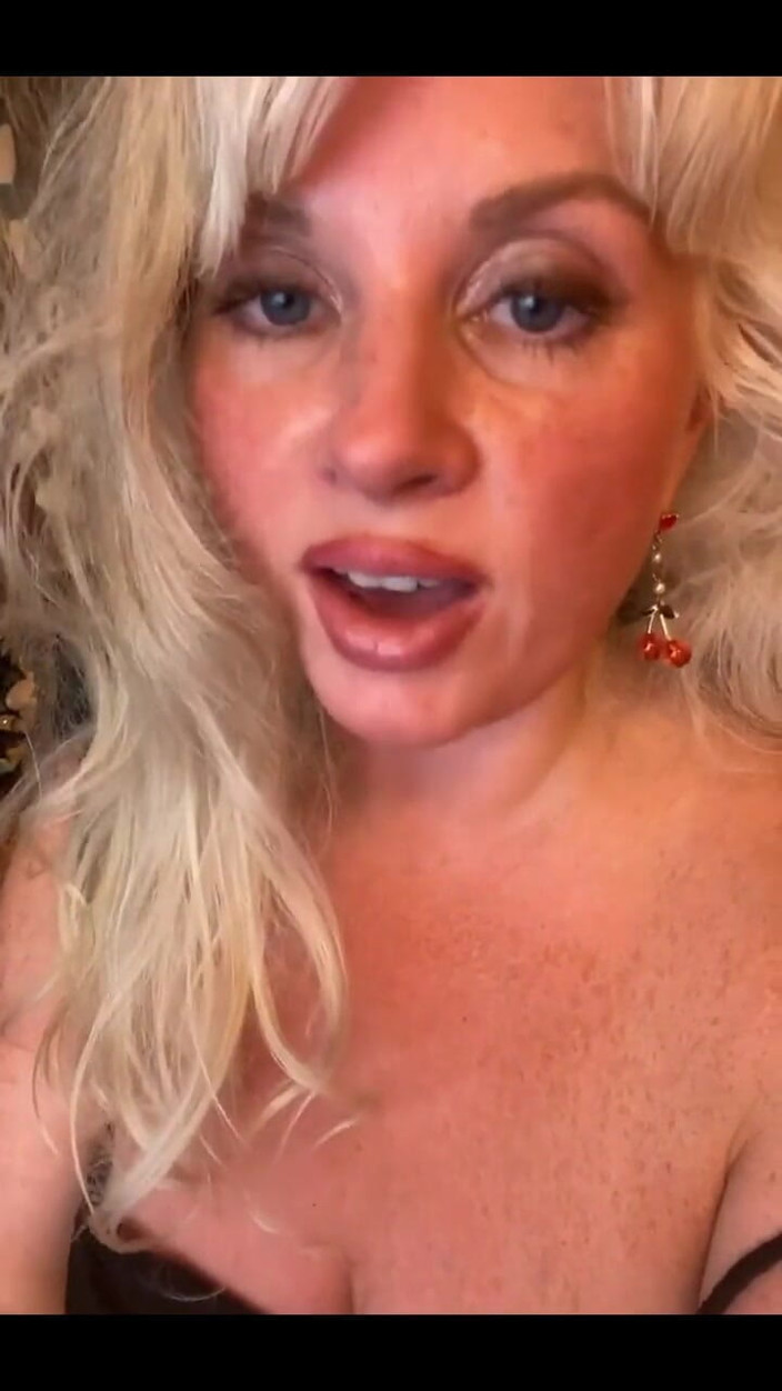 PaintedRose Taboo Femdom Fetish MILF: Latihan latihan Bts Obedience dari selasa, keseruan di balik layar