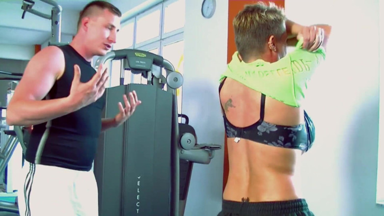 Mature Climax - 100% Mature Videos: Vollbusige reife hure fickt ihren fitnesstrainer