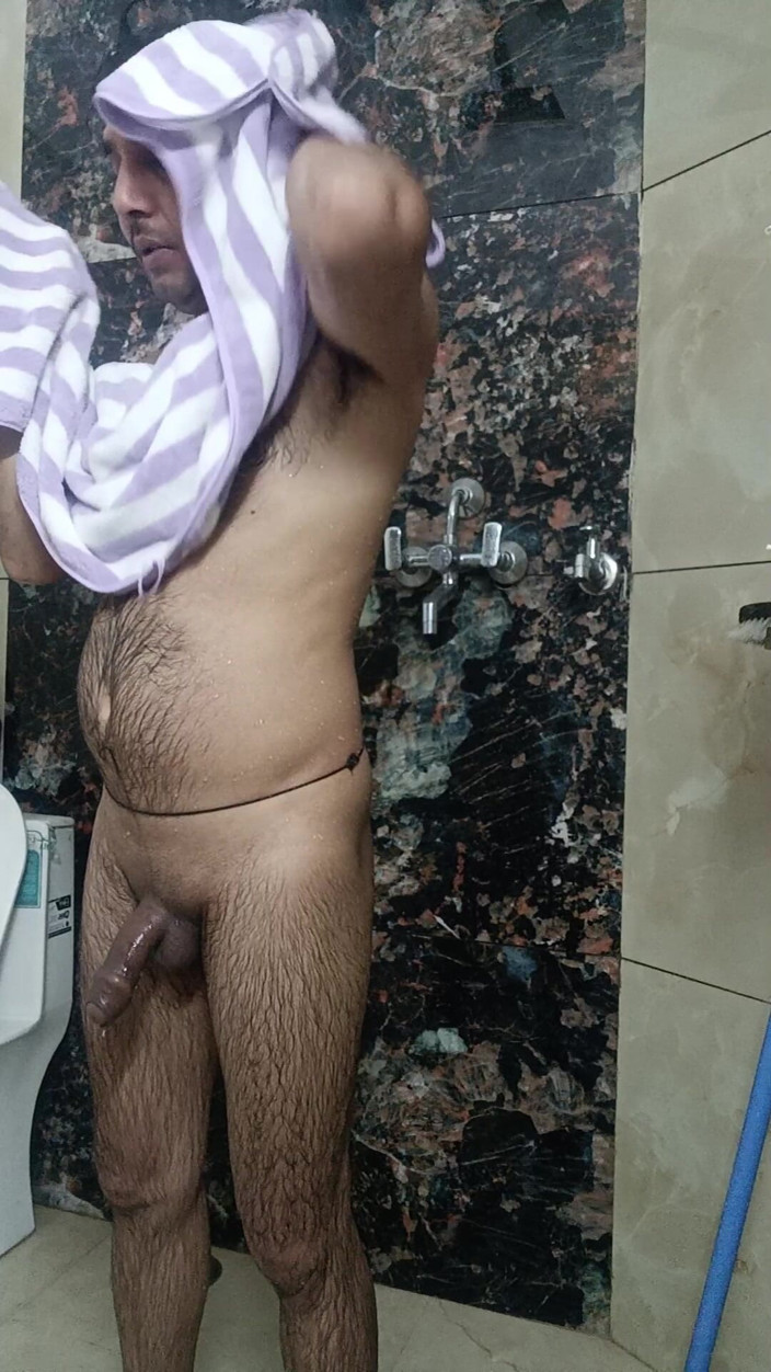 Rajasthani-old-lover: Lelaki desi India menikmati pertunjukan melancap dengan bapa tiri jiran...