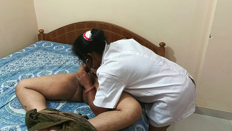 Popmini: Jururawat hospital cantik Seema blowjob dan seks romantik dengan pesakit