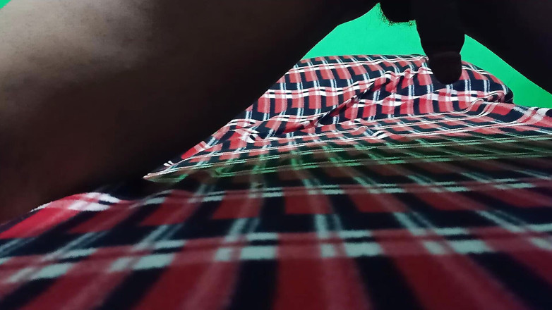 OYOTWONE: Masturbación conmigo.