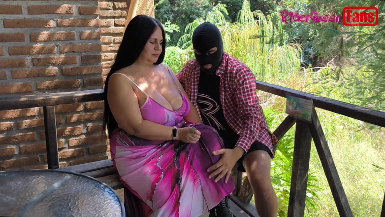 Riderqueen: Video for Fans, the Gardener on My Terrace