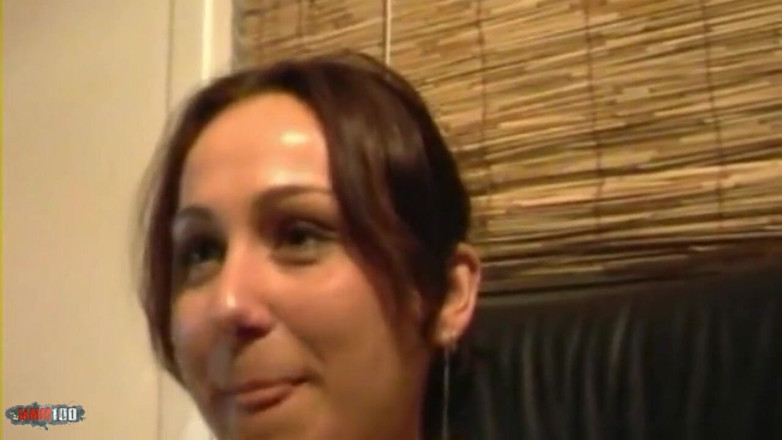 MMM100: Julie: intervista porno con julie