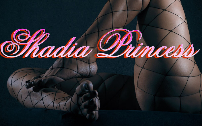 ShadiaPrincess: Shadia se joacă