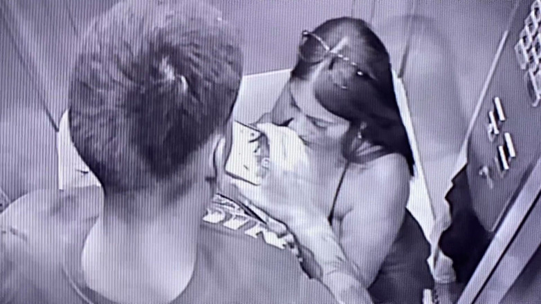 Kate jenn: Real amador sexo a três no elevador