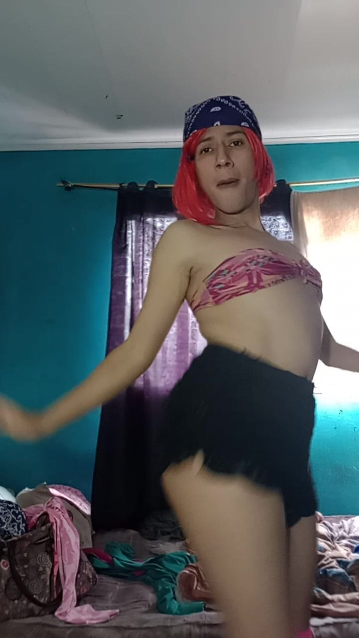 Femboy from Colombia: Biodra i dobre ruchy