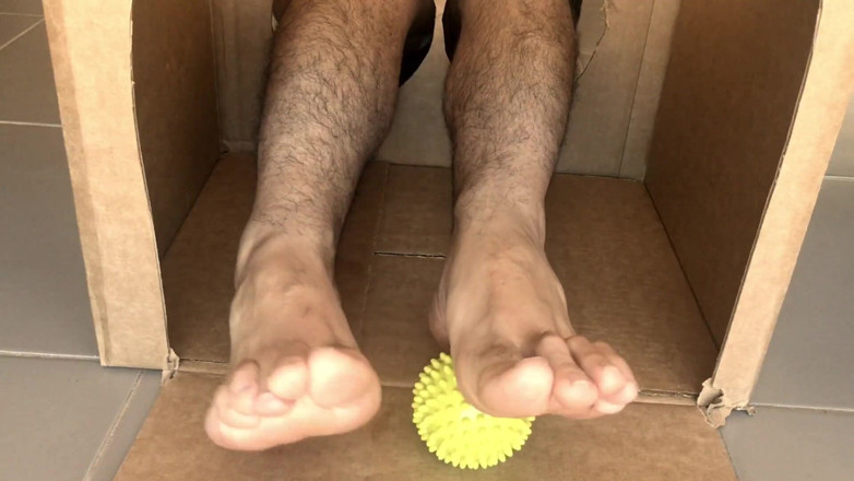 Manlyfoot: Lịch sự ra đời tôn sùng chân của bạn bè của...