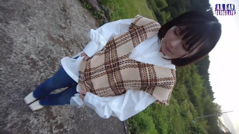 Far East pornography: Riel provoca encuentro con una linda pequeña saboreando cada gota...