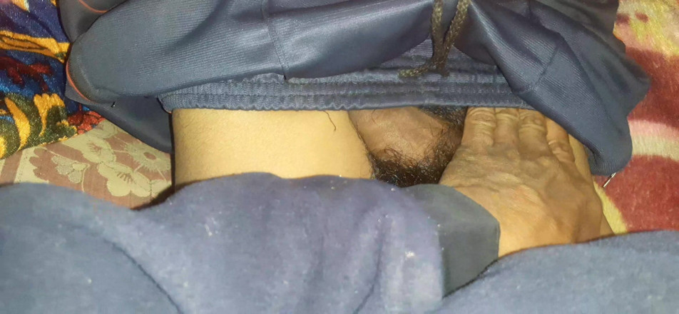 Che: Výstřik na velký penis blízký sex indického chlapce