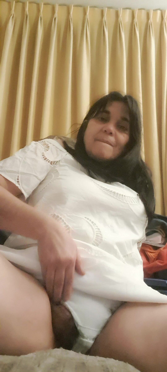 Mommy big hairy pussy: milf(chodne laayak mammi) aur uske sakht stan aapke lie