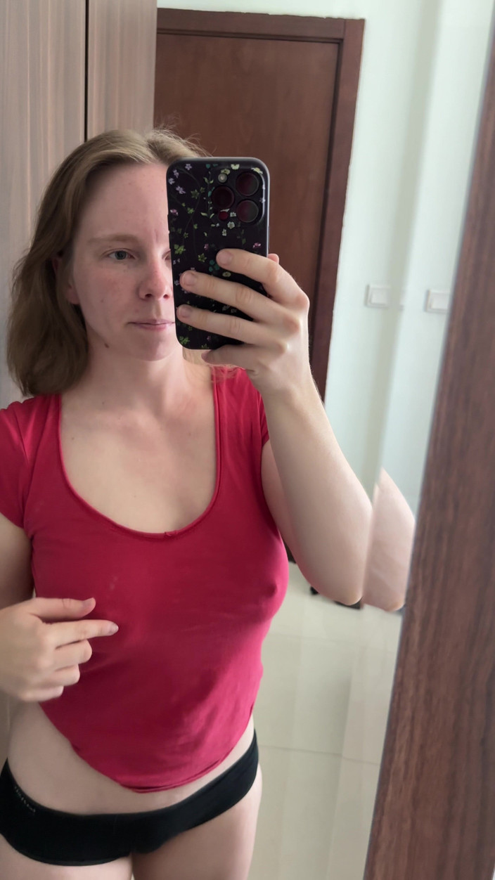 SweetLucy96: Гарна блондинка з великими грудьми