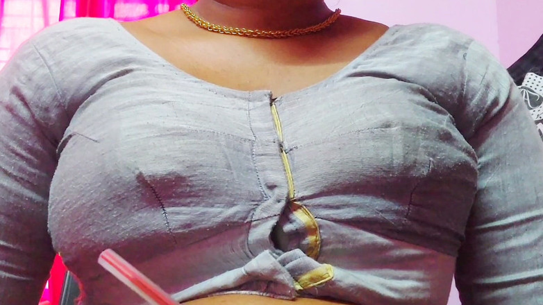 Desi Mohini: Adik tiri super seksi semalam sih sama abang tirinya sendiri
