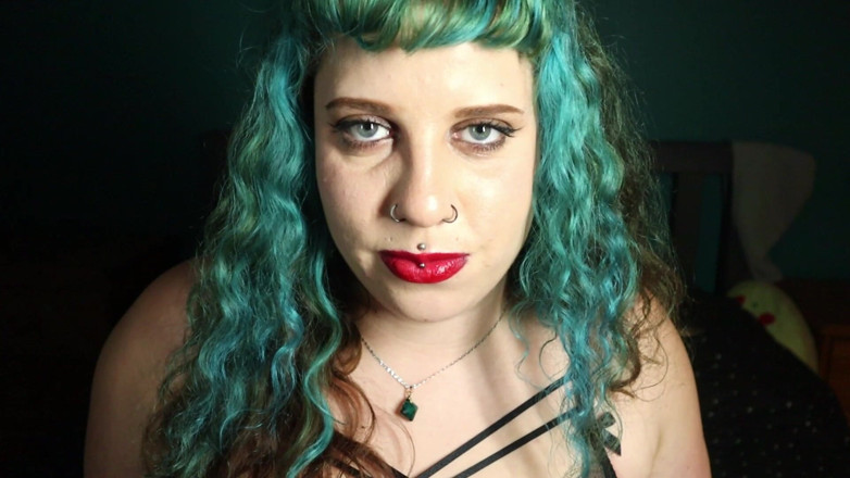 Goddess Kinx: Zeița Kinx este terminată jucându-se frumos cu sclavul ei leneș...