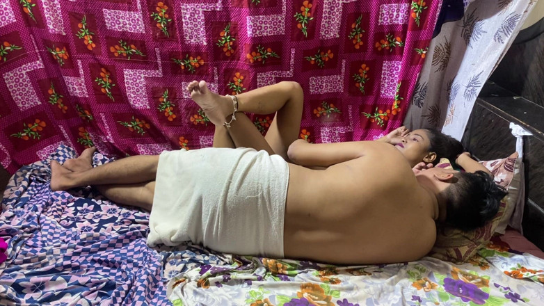 18 year old Indian: Tình yêu lãng mạn nghiệp dư 18 tuổi và làm tình...