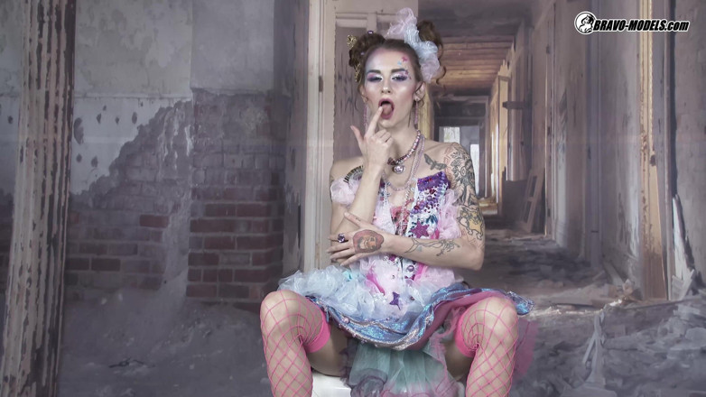 Bravo Models Media: 423 - Єдиноріг Адель