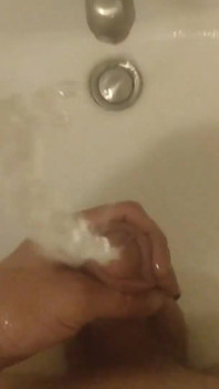 Massiv Tall Giant Pee Streaming