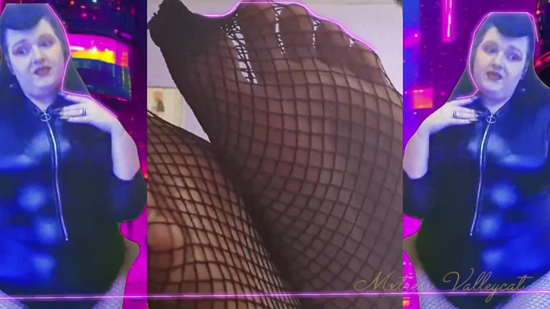 Mxtress Valleycat: Obsessed Foot Bitch