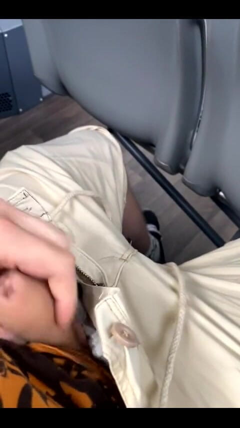 SniffHeadGER: În autobuz. Partea 2