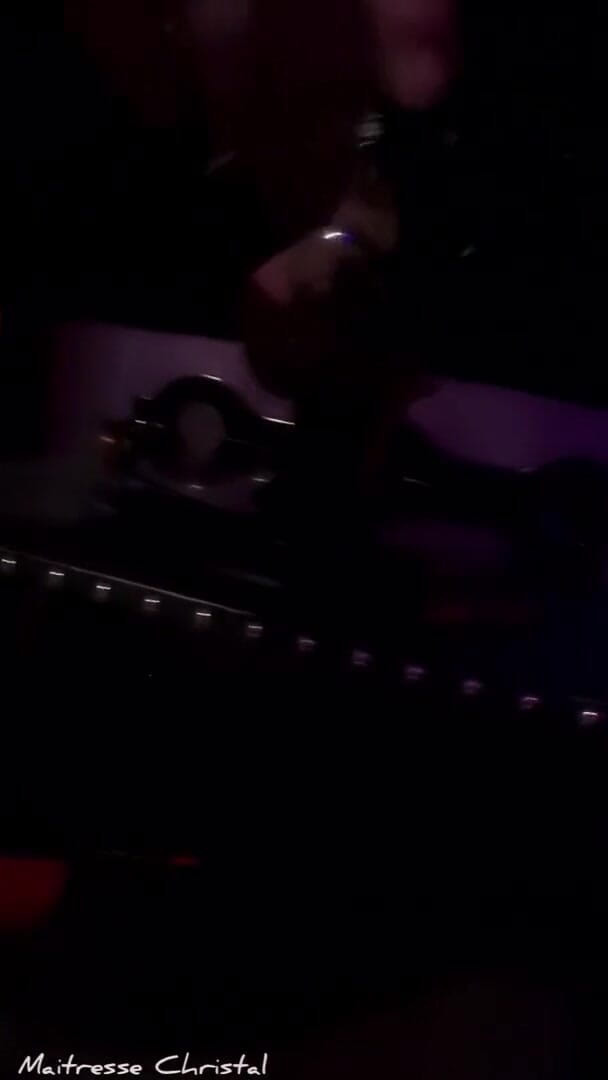 Maitresse Christal: En doggy på min band, del 3
