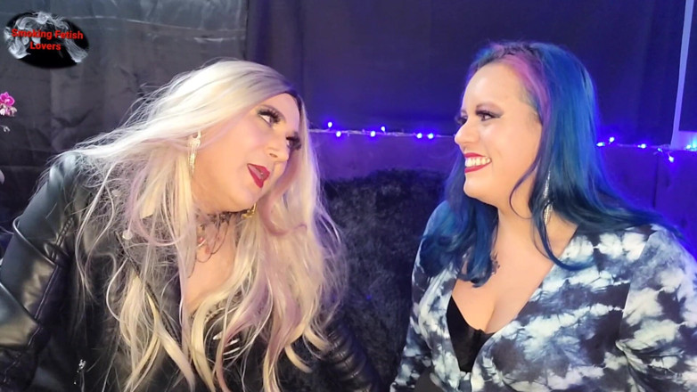 HollyCox: Holly och Lilli Röker Dunhill