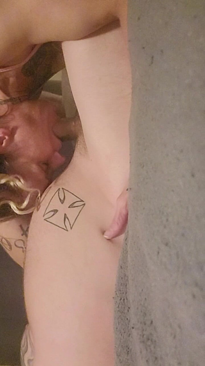 My throat demon: Sie macht es zu einem guten