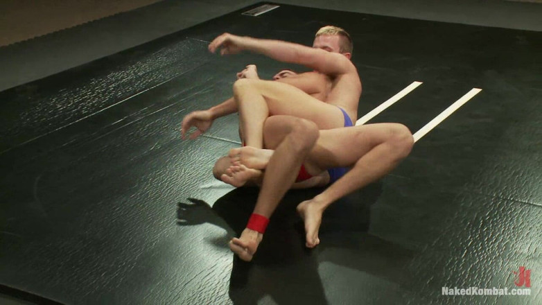 Naked Kombat: Cameron Adams大战童子军