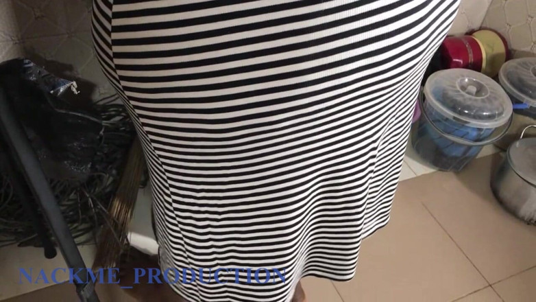 NACKME_PRODUCTION: J’ai baisé rapidement la femme de mon demi-frère pendant qu’il...