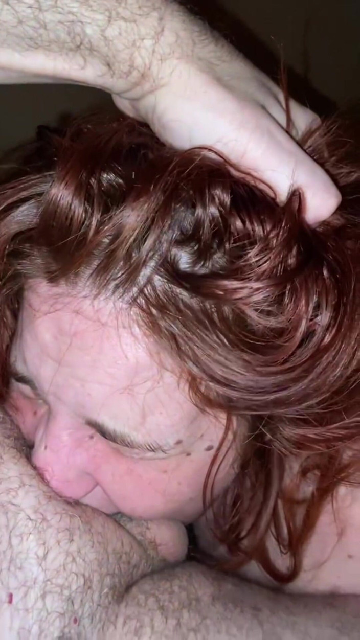 Elena917: Scopata in faccia pompino e scopata a pecorina