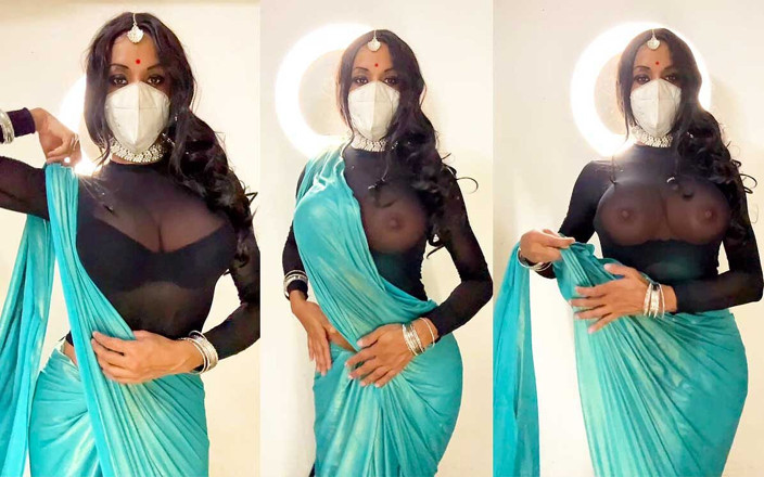 Anushka Crossy: Travestito con grandi tette in Sari