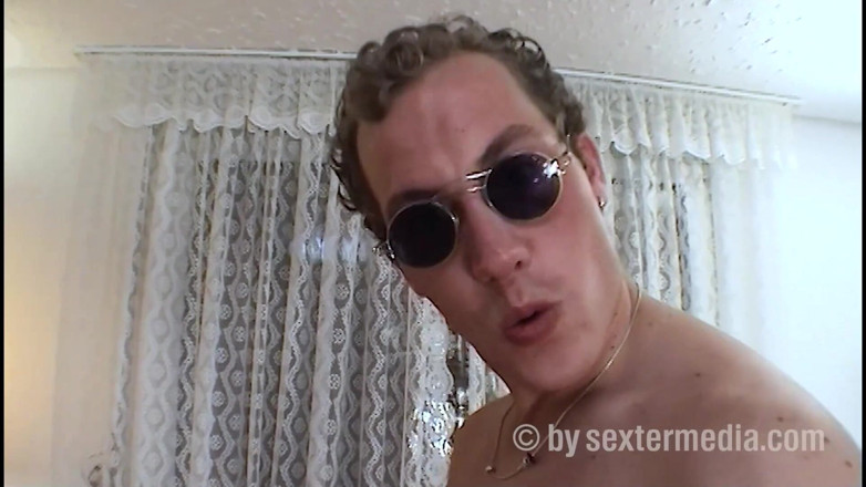 Sextermedia by Pete: Двоє жорстких хлопців трахають блондинку повію