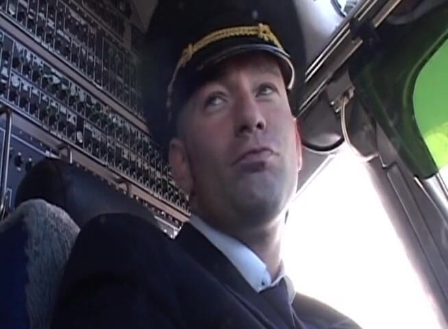 Public Lust: Une coquine se fait baiser dans l'avion