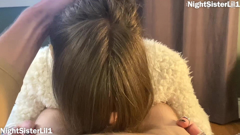 NightSisterLil1: Elegantní trans holka, krásné oči smyslné BJ sperma v ústech
