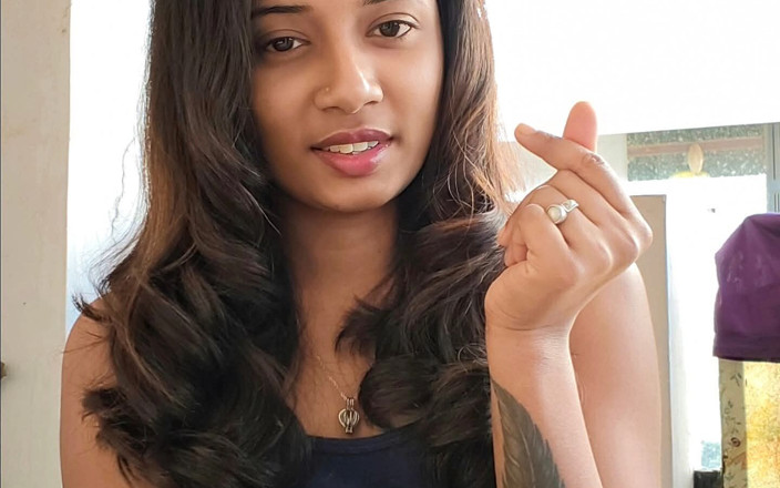 Minakshi_Sonakshi: Desi-meisjes Minakshi