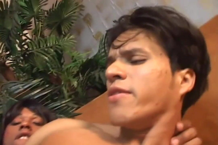 She-Male X: Momentos transexuales encantadores y calientes!!