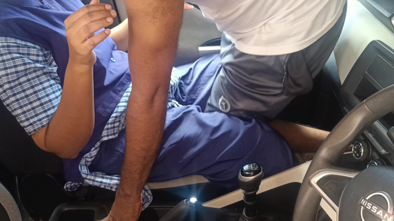 Palani69: Une étudiante uniforme baise avec son beau-père, partie 3