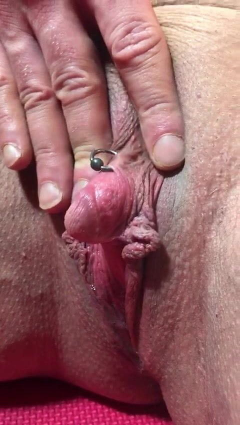 Lisa Cross: Pompă de clitoris , perucă roz