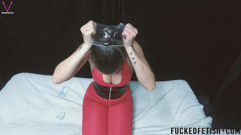 Fucked fetish: Latihan yoga breathplay pakai kondom sambil pakai baju renang