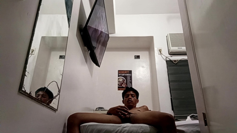Jameson Official: Twink Filipino Masturba Su Palpitante Polla En Hotel 2