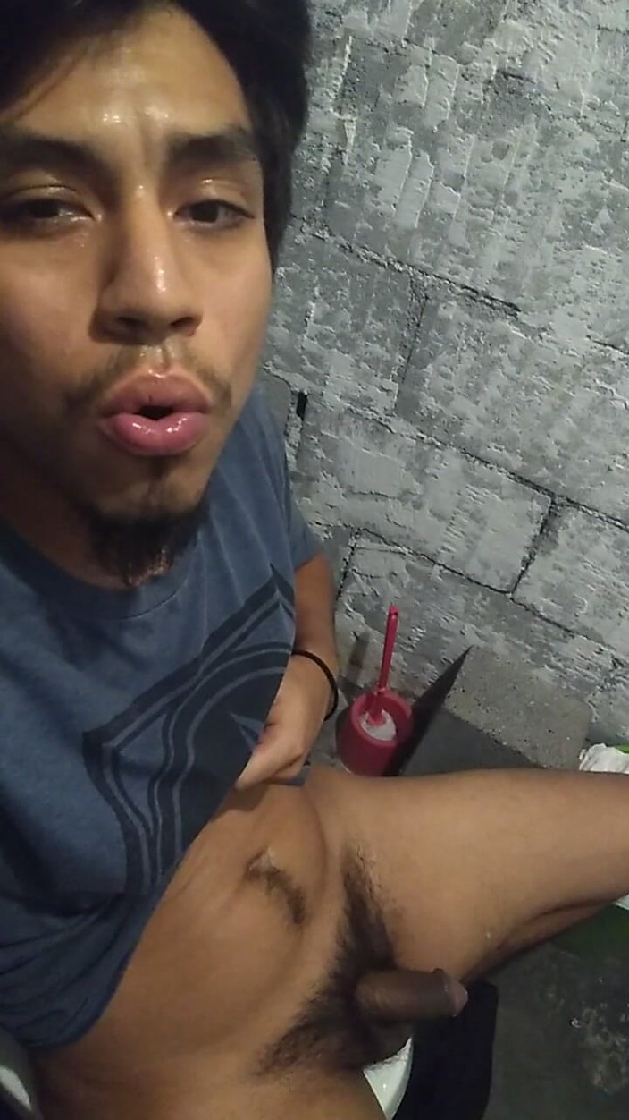 AlexAlejandro13: 私のペニスはどれくらい測定できると思いますか