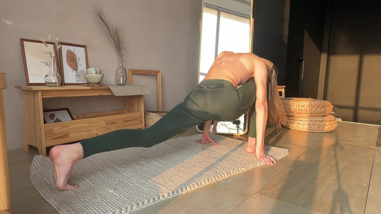 Skinny_lady69: Awek gergasi dalam kaki unta legging