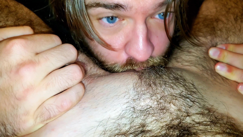 TboyCodyLee: (version complète) Un garçon FTM se fait sucer après s'être...