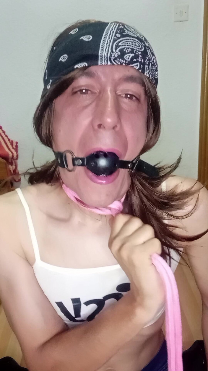 Penelopene27: Travestiet bdsm exclave deel 2