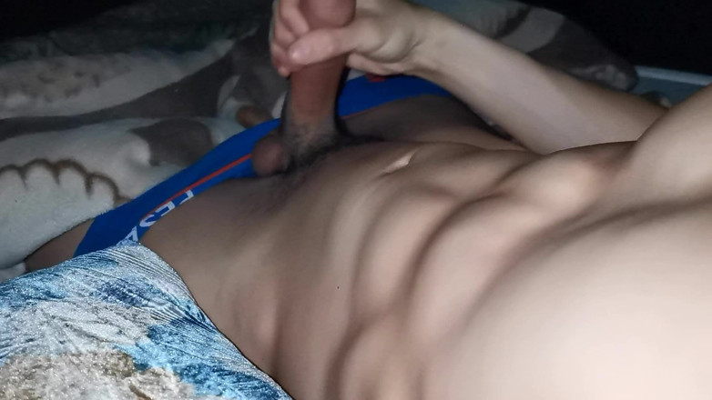 SEXY_GUYBEST: Sulu bir yarağın ateşli kaslı vücudu ve gece aşırı uyarasyonu!