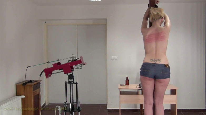 The Spanking Machine: Lizzy machine à fesser - fouet dans le dos sans capote